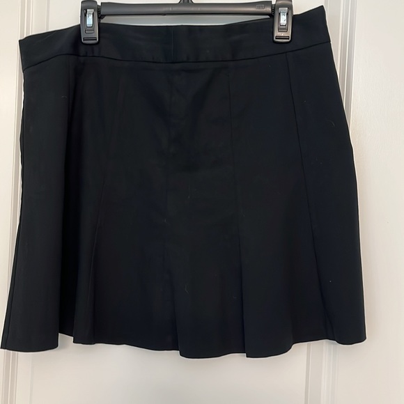 Banana Republic black pleated skirt size 14 - Picture 5 of 5